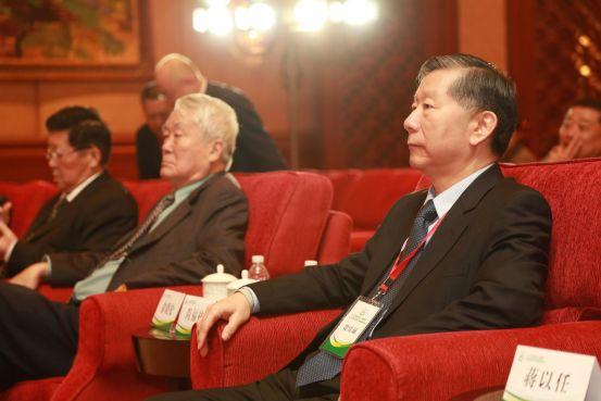 聚焦新一轮开放促改革，大佬们齐聚上海滩说了些啥？